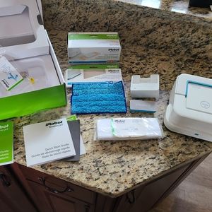 iRobot Brava Jet 240, like new